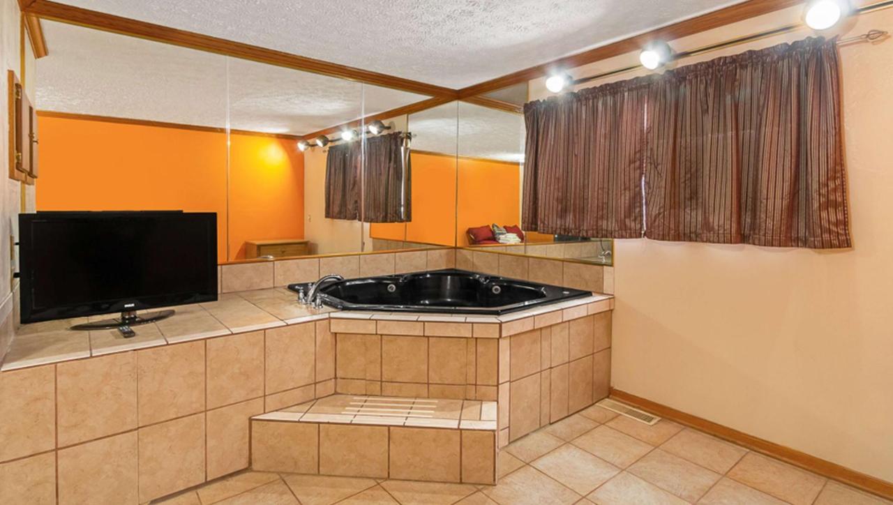 Magnuson Hotel Extended Stay Canton Ohio Lake Cable Exteriör bild